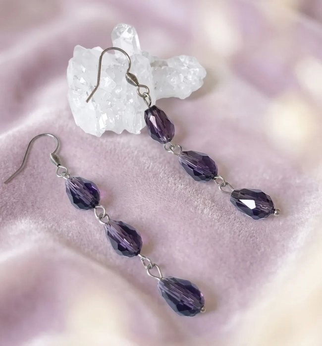 Brinco Trio de Cristais Facetados em Gota – Aço Inox