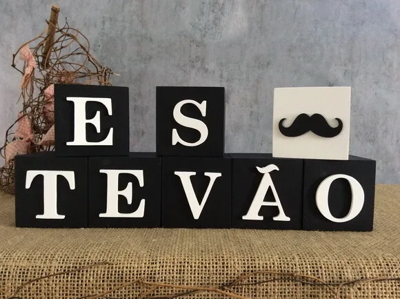 Cubos Decorativos Personalizados com Nome do Bebê em MDF - Tema Mustache