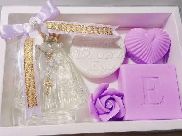 Presente Católico: Aromatizador Nossa Senhora com Sabonetes