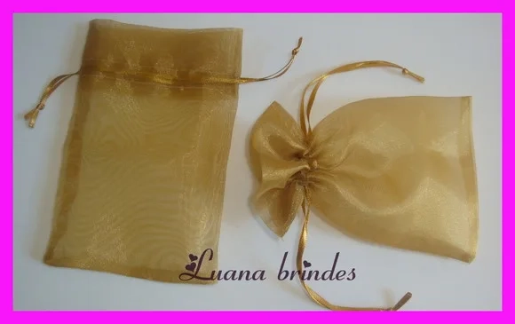 Saquinho 10x17 Organza Cristal C/fita e Tag Pacote com 40 un