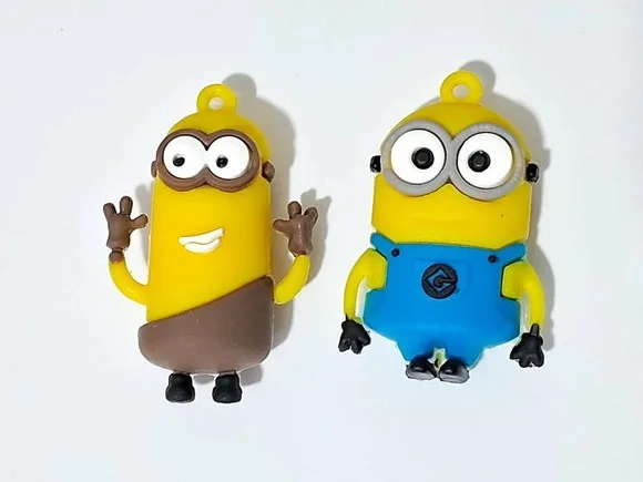 Pingente Minions 3d Emborrachado Pacote com 2 Unidades