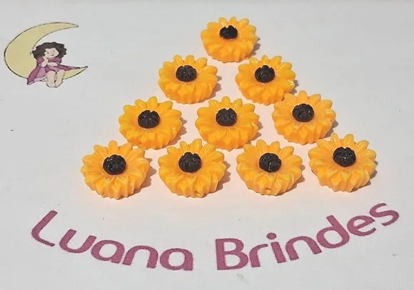 Mini Girassol com Furo Passante de Resina Pacote com 8 Peças