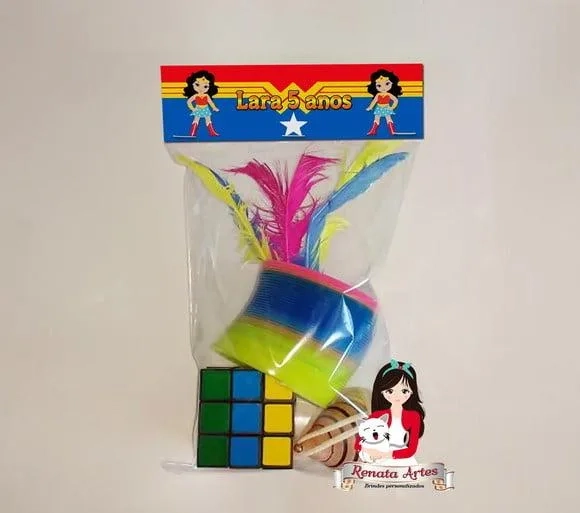 Kit Brinquedos Retrô Personalizado Tema Mulher Maravilha