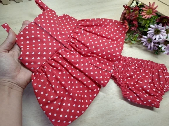 Vestido para Boneca + Calcinha