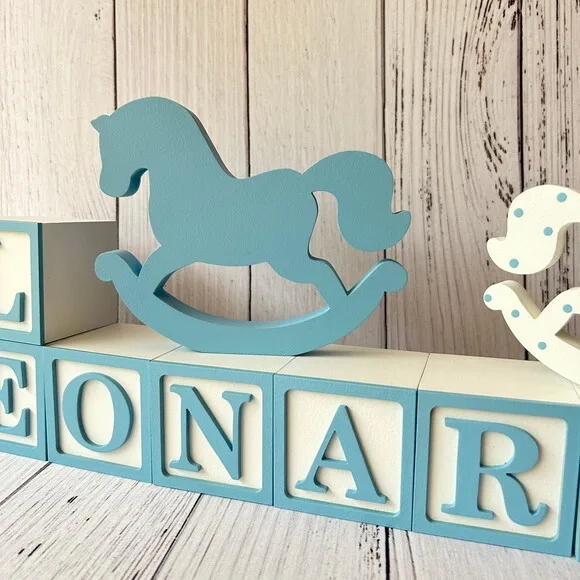 Decoração Bebê - Cubos 6x6cm + Cavalinho de Balaço