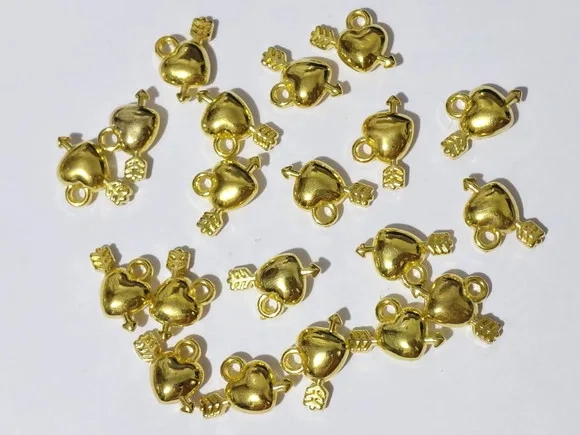 Pingente Coração Cupido Dourado Abs Pacote com 50 Unidades