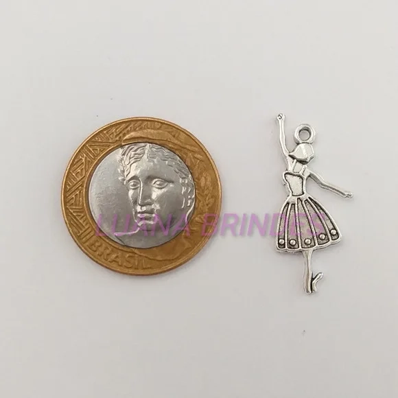 Pingente Bailarina de Metal em Prata - Pct c/ 10 Unid