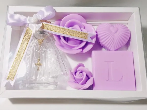 Presente Católico: Aromatizador Nossa Senhora com Sabonetes