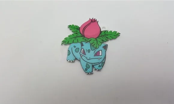 Pingente Pokémon Ivysaur em Acrílico UV