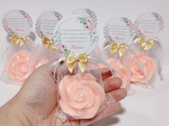 Lembrancinha de Aniversário 90 Anos: Sabonete Rosa Luxo