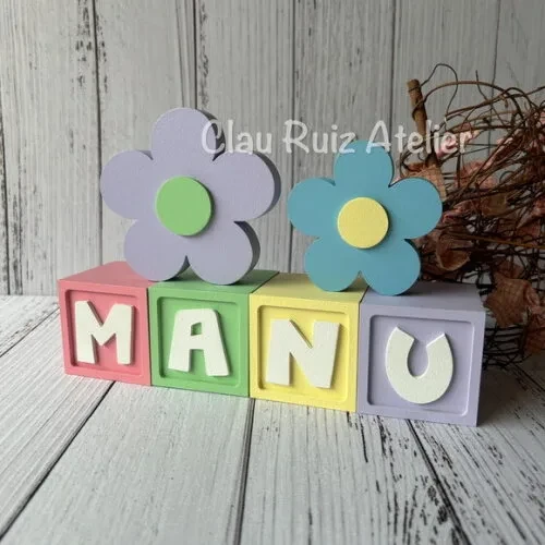 Decoração Bebê - Cubos 6x6cm Candy Ts + Dupla de Flor
