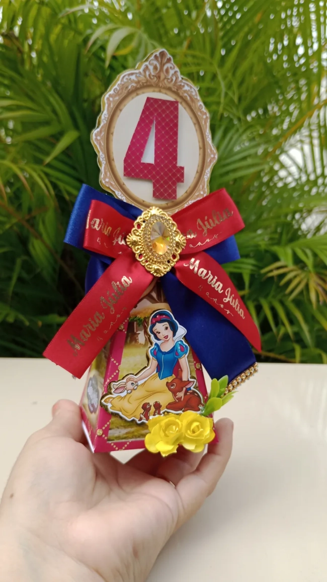 Caixa Pirâmide Luxo Personalizados Festa Branca de Neve