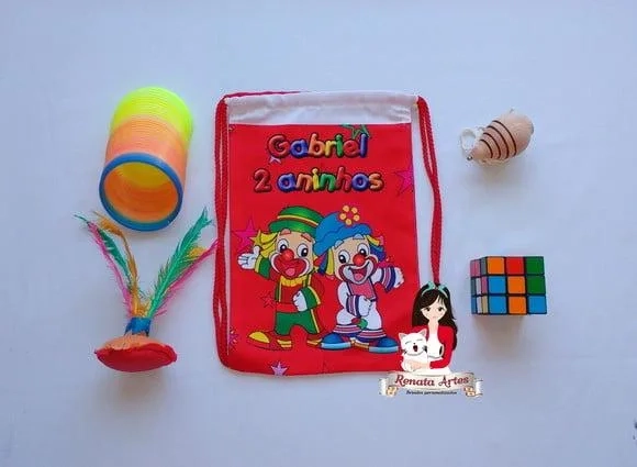 Mochila Brinquedos Retrô Tema Patati Patatá Vermelho