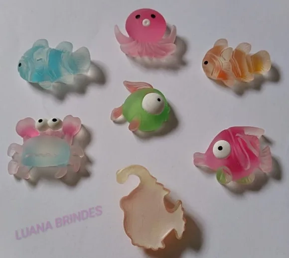 Aplique Peixinhos de Resina - pct com 9 Unidades