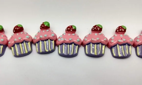Aplique Cupcake em Resina de 2,8cm
