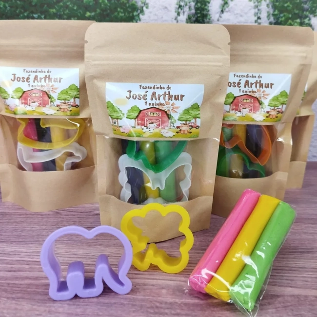 20 Unidades Kit Massinha Zip Lock - Fazendinha Vermelha, Rosa, Azul, Marrom, Amarelo- Trabalhamos com qualquer tema - Informar tema no chat