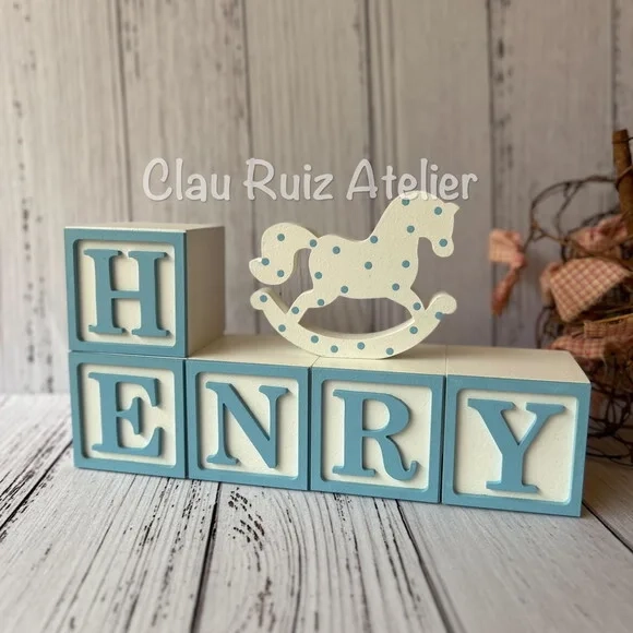 Decoração Bebê - Cubos 6x6cm + Cavalinho de Balaço