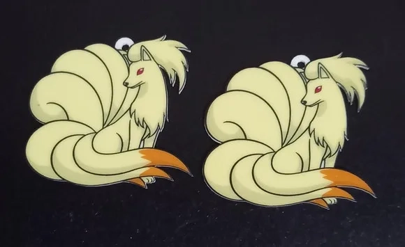 Pingente Pokémon Ninetales Acrilico Uv- 3 Unidades