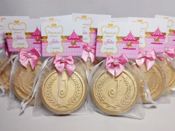 Lembrancinha Personalizada 1 Ano: Sabonete Letra Inicial
