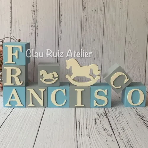 Decoração Bebê - Cubos 6x6cm + Cavalinho de Balaço