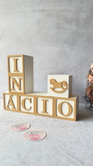 Cavalinho de Balanço + Cubos 6x6cm Ts Decoração Bebê