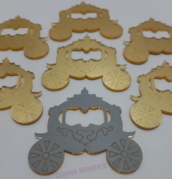 Aplique Carruagem Acrílico Espelhado Dourado 4,5cm Pct 4 und
