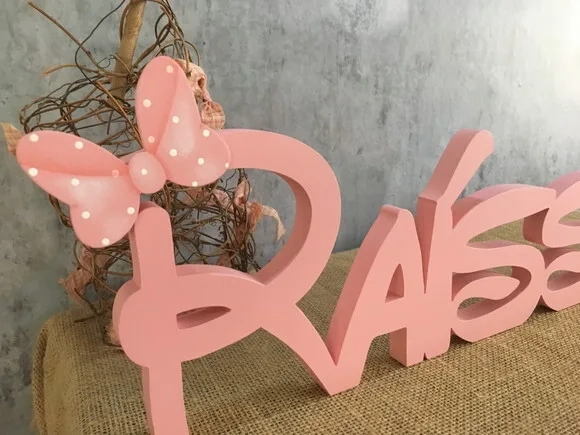 MINNIE - Letras Disney