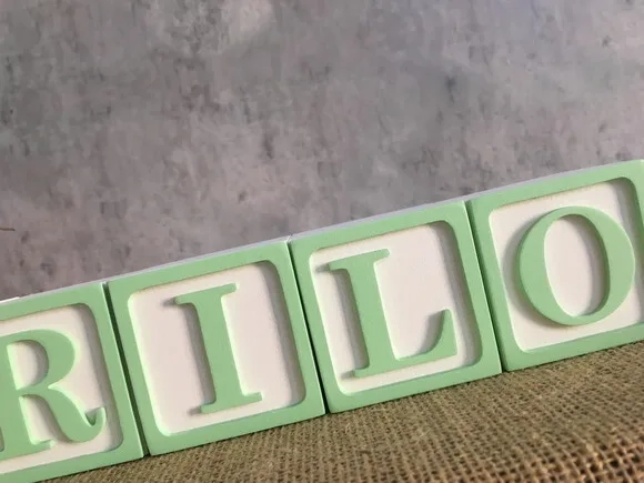 Cubos 6x6cm Ts - Nome com Moldura - Decoração Bebê