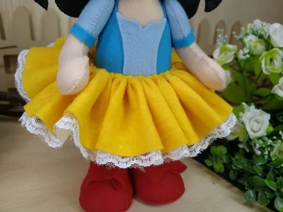 Branca de neve em feltro