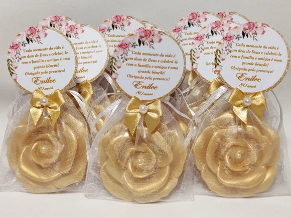 Lembrancinha de Aniversário 80 Anos: Sabonete Flor Aberta