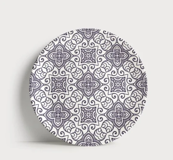 Prato Decorativo Mandala Rendada Monocromática 21cm Porcelan