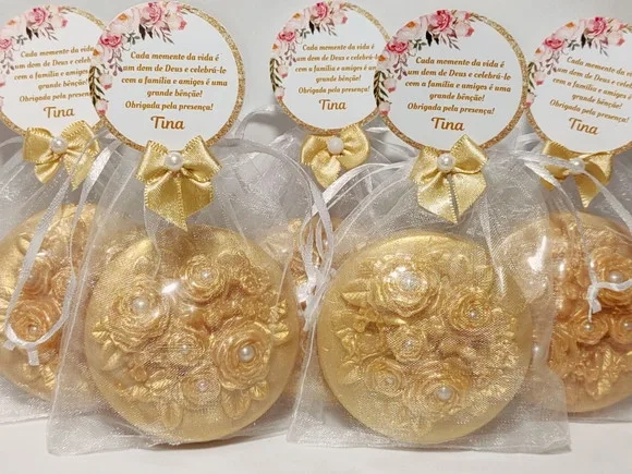 Lembrancinha 80 Anos: Sabonete Provence Buquê de Rosas