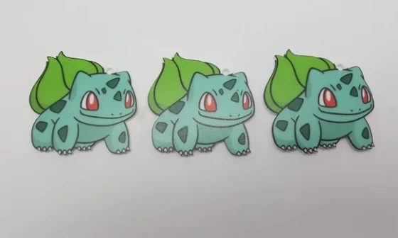 Pingente Pokémon Bulbasaur em Acrílico UV