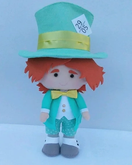 Combo Alice no País das Maravilhas e Seus Amigos.