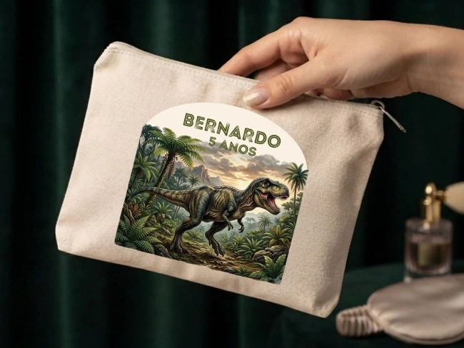 Lembrancinha Nécessaire Personalizada Algodão Cru 20x15 Estampa DTF Dinossauro