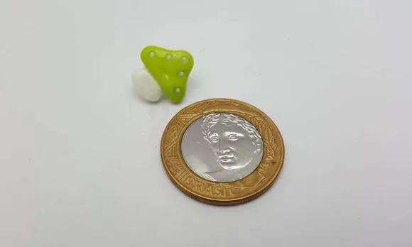 Aplique Botão de Cogumelo Verde de 1,5cm - 20 unidades