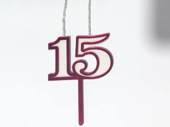 Velas 15 Anos Vermelho ou Pink Acrílico Pavio Magico -1 Peça