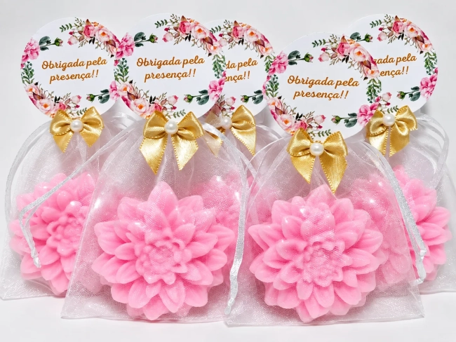 Lembrancinha de Aniversário 70 Anos: Sabonete Flor Dália