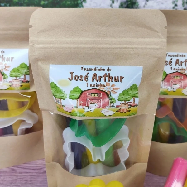 20 Unidades Kit Massinha Zip Lock - Fazendinha Vermelha, Rosa, Azul, Marrom, Amarelo- Trabalhamos com qualquer tema - Informar tema no chat