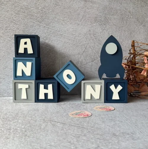 Astronauta- Cubos 6x6cm + Foguete Decoração Bebê