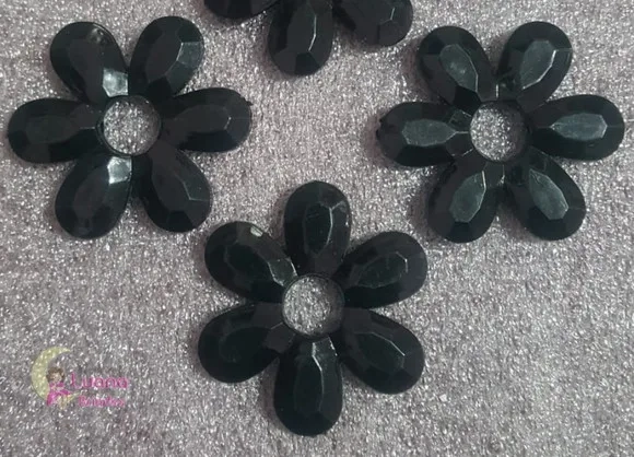 Flor Preta Facetada Furo Passante 4,5cm Pct 6 Unidades