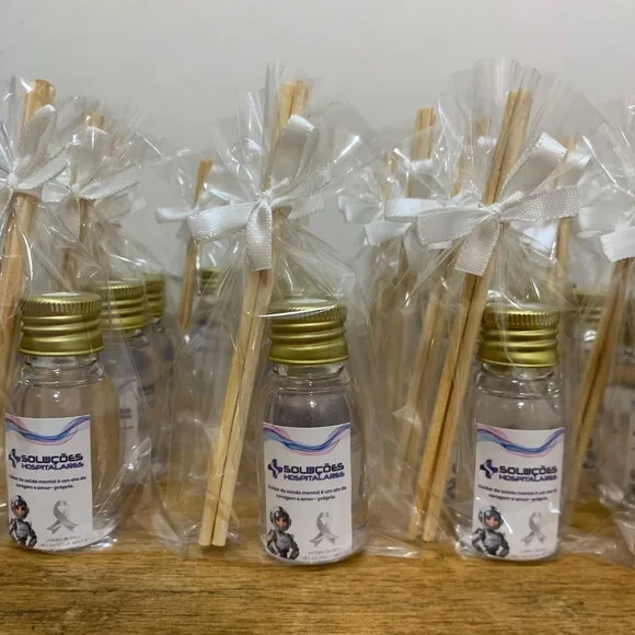 Brinde Janeiro Branco Mini Aromatizador com Logo