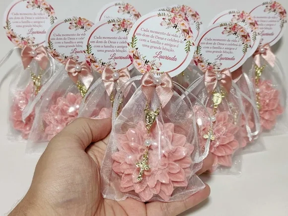 Lembrancinha 90 Anos: Sabonete Flor Dália com Mini Terço