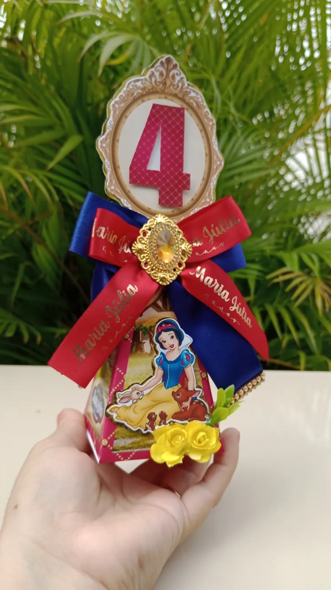 Caixa Pirâmide Luxo Personalizados Festa Branca de Neve