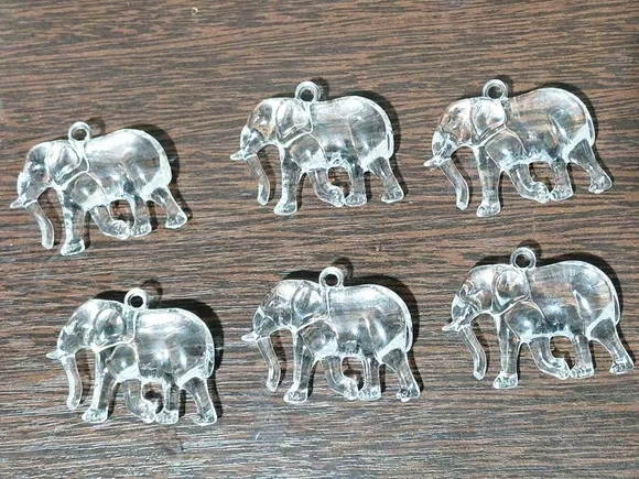 Pingente Elefante Acrílico 26mm Pacote com 15 Unidades