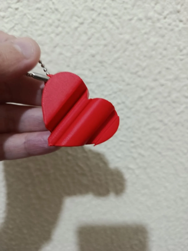 Chaveiro Love em Formato de Coração