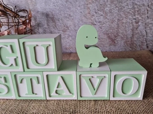 Cubos 6x6cm + Dinossauro