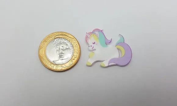 Pingente de Unicórnio em Acrílico U.V. de 2,9cm