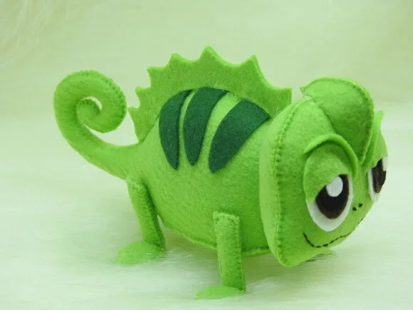 Pascal em Feltro- Enrolados