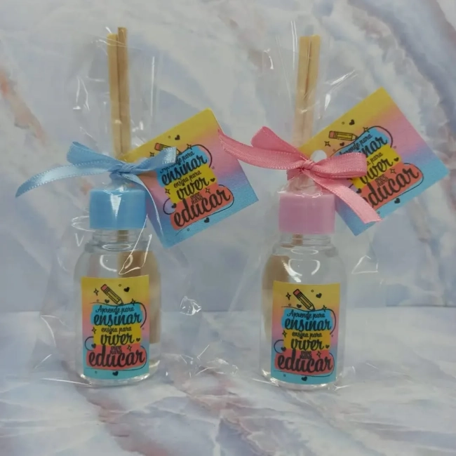 20 Lembrancinha Mini Aromatizado Dia do Professor, Chá de bebê, Casamento, Corporativo, Formatura e etc - Fazemos qualquer tema - Informar tema no chat